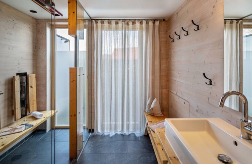 Mulverstedt Ski Chalet | Chalet "Hainichhöfe" with Private Sauna & Shared Terrace