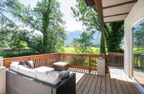 Golling an der Salzach House | Chalet Happy Family, secluded location, 15 min to salzburg and just short to t lakes sound of music, BBQ&bikes&sunbeds for free, up to 14p