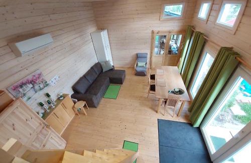 Keidelheim Apartment | Chalet im Spiel- und Obstgarten