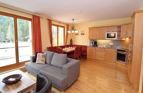 Hinterglemm Ski Chalet | Chalet in Saalbach near Ski Lift