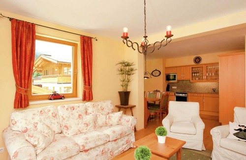 Saalbach-Hinterglemm Ski Chalet | Chalet in Saalbach Near Ski Lift & Sauna