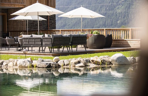 Tamsweg Ski Chalet | Chalet in Wölting with natural swimming pond