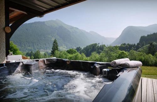 La Cote-d'Arbroz Ski Chalet | Chalet Isla de Lux - OVO Network