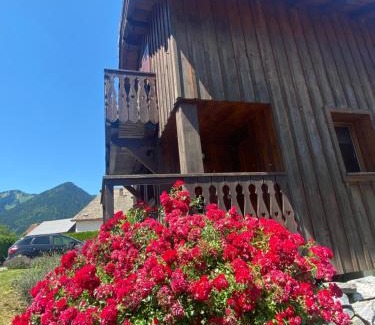 Seytroux Ski Chalet | Chalet La Grange