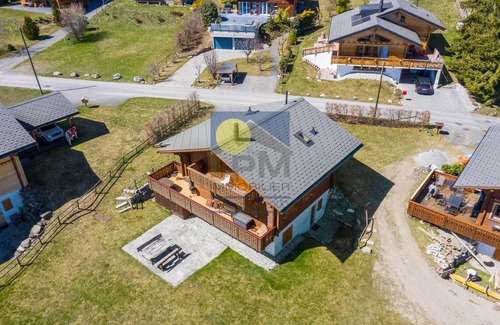 Leysin Ski Chalet | Chalet le Mûrier Family chalet about 200m2 with 5 bedrooms, very cozy with a nice view over the Alps