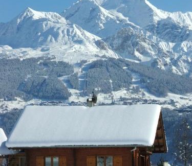 La Cote-dʼAime Bed & Breakfast | Chalet Le Paradou