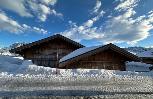 Val d'Illiez Ski Chalet | Chalet Luxe 1850 ski Or Magnificent View Tooth of Afternoon
