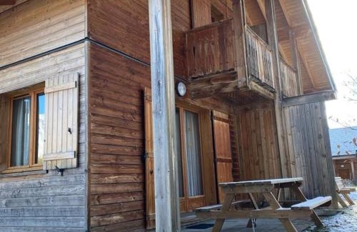 Saint-Etienne-en-Devoluy Ski Chalet | Chalet Mitoyen Duplex 3 Pièces pour 6 Personnes - Résidence Le Hameau du Puy - FR-1-504-676