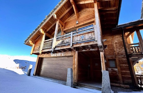 Les Claux Ski Chalet | CHALET MOUNTAIN SIDE All-inclusive Classified 4* (French only)