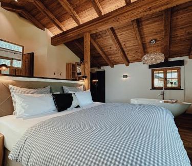 Bayrischzell Ski Chalet | Chalet Nordic mit privatem Whirlpool und Sauna