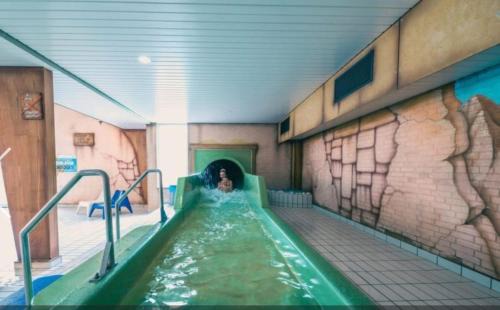 Kaatsheuvel House | Chalet Panorama near Efteling - with garden and swimmingpool Europarcs