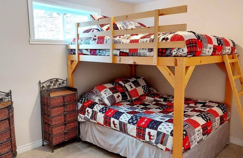 Saint Come Ski Chalet | Chalet perfect for relaxing / skiing / skidooing