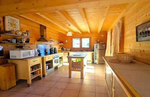 Puy-Saint-Vincent Ski Chalet | Chalet Pierre-puy-saint-vincent 1400 - Magnificent chalet with 12 beds close to the slopes