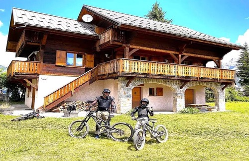 Puy-Saint-Vincent Ski Chalet | Chalet Pierre-puy-saint-vincent 1400 - Magnificent chalet with 12 beds close to the slopes