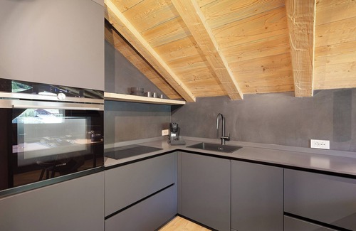 Livigno Ski Chalet | Chalet 'Rain Villa Genf' with Mountain View, Shared Garden and Wi-Fi