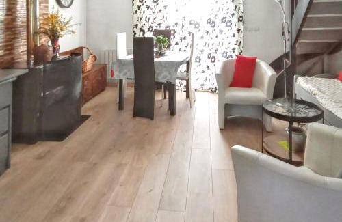 La Salvetat-sur-Agout Ski Chalet | Chalet rustique à La Salvetat-sur-Agout avec vue montagne