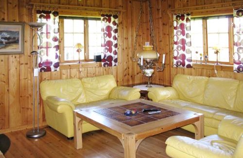 Vemhan Ski Chalet | Chalet Vemhån Byn by Interhome