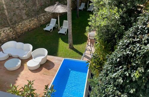 Faro de Cullera Apartment | Chalet Villa turística con vistas al mar Breakfast items in the home