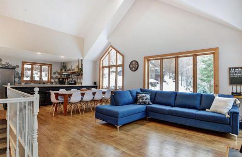 Stoneham Ski Chalet | Chalets Alpins- 4 Chemin des Montagnards