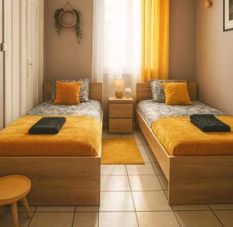 Montlucon Apartment | chaleureux T3 avec style et confort