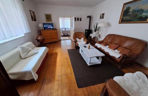 Rejdova House | Chalupa u Dionýza