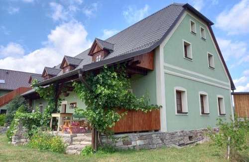 Rtyne v Podkrkonosi Apartment | Chalupa U Kravína