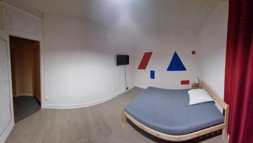 Arthes House | Chambre au 1er étage avec communs