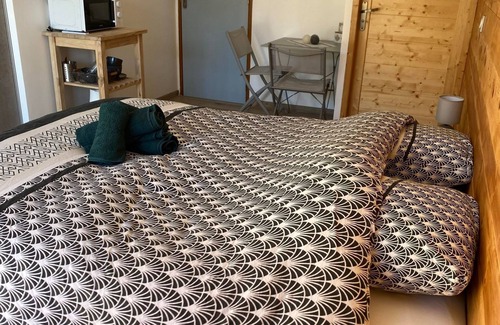 Arvieux Bed & Breakfast | Chambre Avec Entrée Indépendante