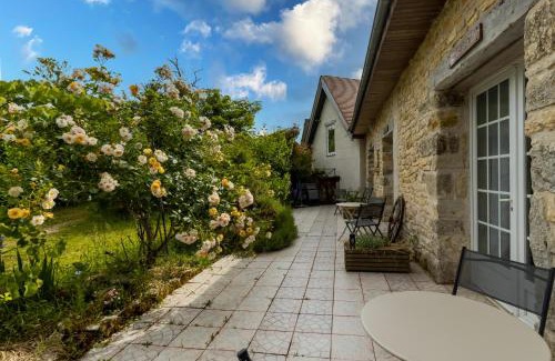 Auriac-du-Perigord Bed & Breakfast | Chambre Coquelicot