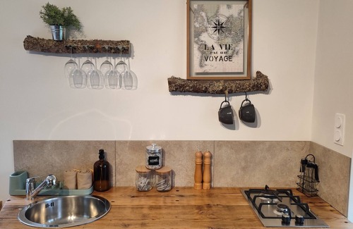 Still Bed & Breakfast | Chambre D'hôtes Avec Jacuzzi L'envol du Coquelicot