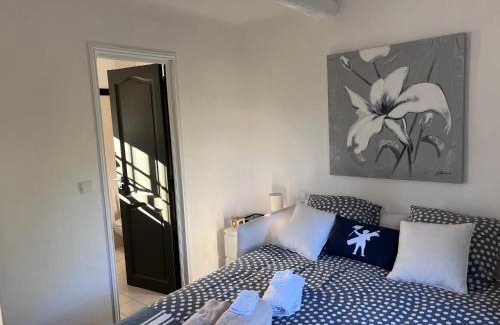 Peymeinade Bed & Breakfast | CHAMBRE d'HOTES POUR 2 PERSONNES