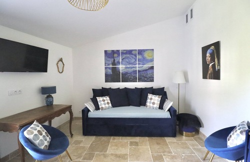 Saint-Just Bed & Breakfast | Chambre Dhôte Pour 2 / 4 p. Dans un Mas Languedocien Avec Piscine et Jacuzzi