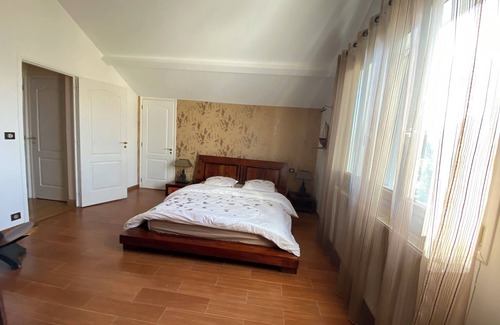Livry-Gargan Bed & Breakfast | Chambre Dhôtes Dans Charmant Pavillon à Quelques Stations des Jeux Olympiques