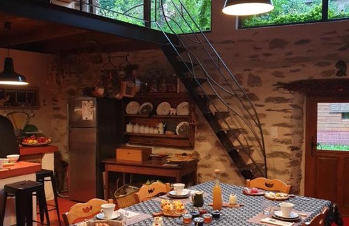 Sauveterre-de-Comminges Bed & Breakfast | chambre et table d'hôtes La Grande Ourse