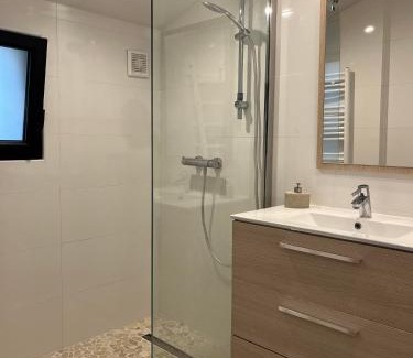 Langrune-sur-Mer House | Chambre indépendante avec jardin - 100m de la mer