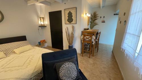 Garrigues House | Chambre indépendante au Joli Mazet à Nîmes idéalement situé entre la garrigue et la ville
