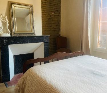 Carbonne House | Chambre privée dans maison de ville du XVIIIe siècle