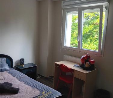 Charmes Bed & Breakfast | chambre privée dans une maison familiale