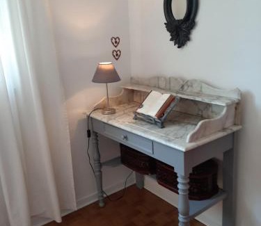L'Honor-de-Cos House | Chambre soignée et accueillante à la campagne - Ch Rouge