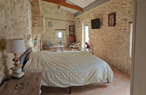 Mazeres Bed & Breakfast | Chambres D'hôtes Avec Piscine Dans un Environnement Très Bucolique