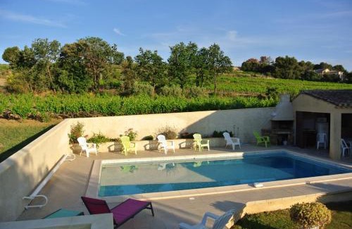 Buisson Bed & Breakfast | CHAMBRES D'HÔTES CLIMATISÉES avec CUISINE d'ÉTÉ "VILLA GOUR du PEYROL"