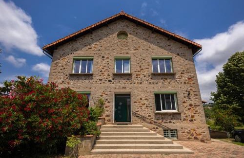 Arthes Bed & Breakfast | Chambres et table d'hôtes Le Pontet