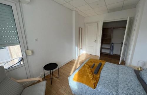 Mulhouse House | Chambres privées -Private room- dans un spacieux appartement - 100m2 centre proche gare