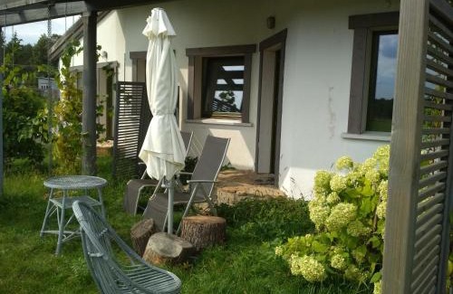 Brochow Bed & Breakfast | Chamedafne w Puszczy Kampinoskiej