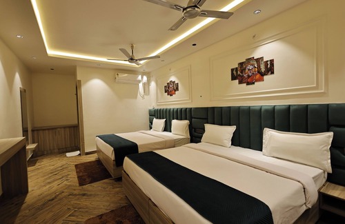 Vrindavan Hotel | Chandrika Green Resorts Near Prem Mandir