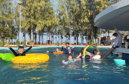 Phetchaburi Villa | Chang Phueak Chao Samran Beach