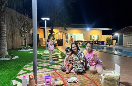 Phetchaburi Villa | Chang Phueak Chao Samran Beach