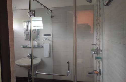 Guwahati Hotel | Chang's Resort