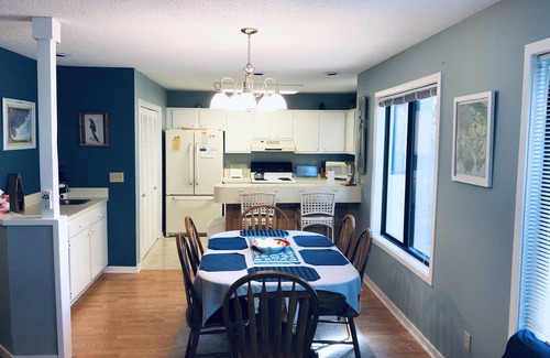 Oak Grove Villa | Change your attitude at Changes in Latitude on Edisto Island, And just get away.