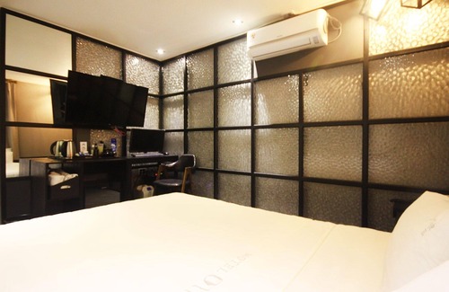 Jinhae-daero Hotel | Changwon Jinhae Olive